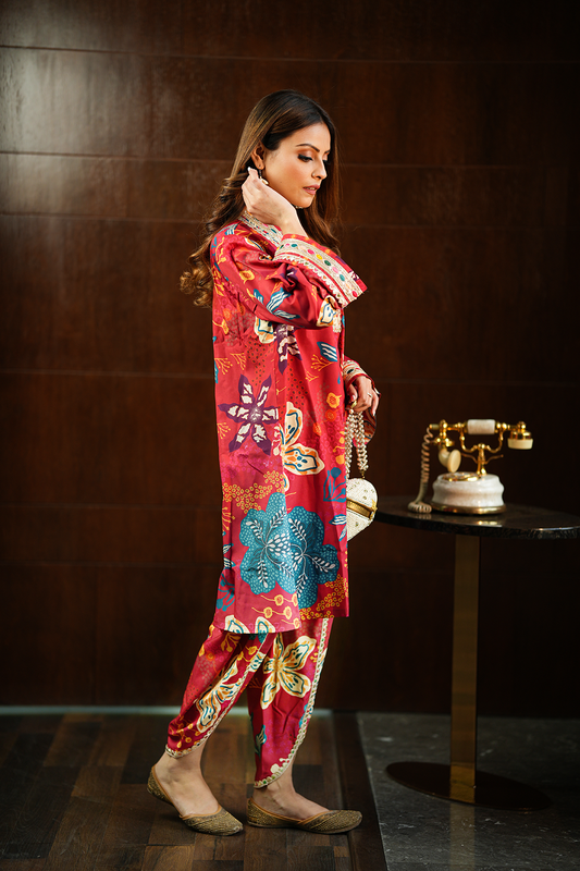 PUNJABI KUDI KURTA SET